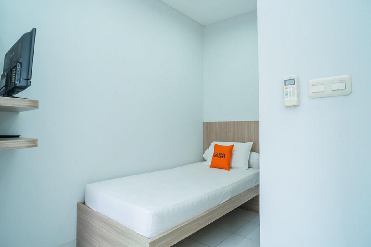 Hotel Koolkost Near Pasar Slipi Jaya